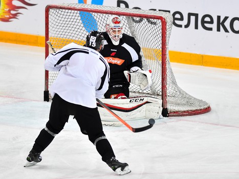 Раскатка "Авангарда" перед первым матчем с "Металлургом" Мг (ФОТО)