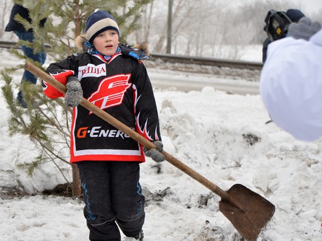 Открытие аллеи, посвященной 65-летию омского хоккея