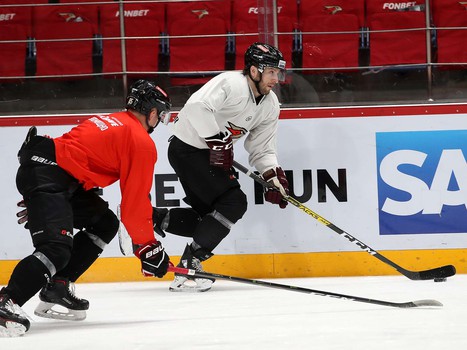 Раскатка «Авангарда» перед матчем с «Салаватом Юлаевым»