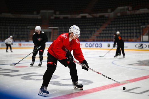 Тренировка «Авангарда» перед матчем в Хабаровске