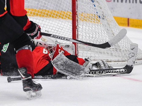 Пятый игровой день финала Первенства ЮХЛ в Омске