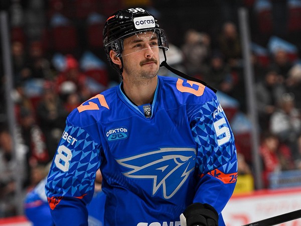 Максим Лажуа: «Болельщики каждый матч нас поддерживают и гонят вперёд, мы это ценим и чувствуем»