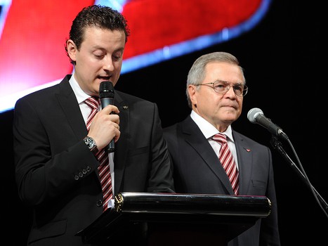 Презентация игроков и тренеров хоккейной команды "Авангард" перед сезоном КХЛ-2014/15