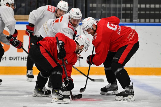 Раскатка «Авангарда» перед матчем в Минске