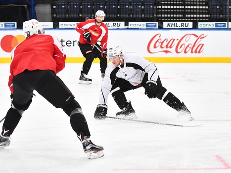 "Авангард" провел раскатку в Минске перед матчем с "Динамо" 
