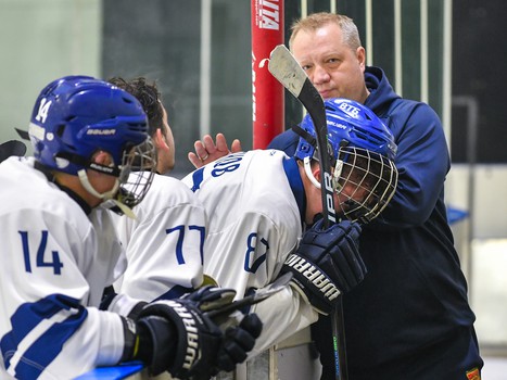 Полуфиналы и матчи за 5-8 места Первенства ЮХЛ в Омске