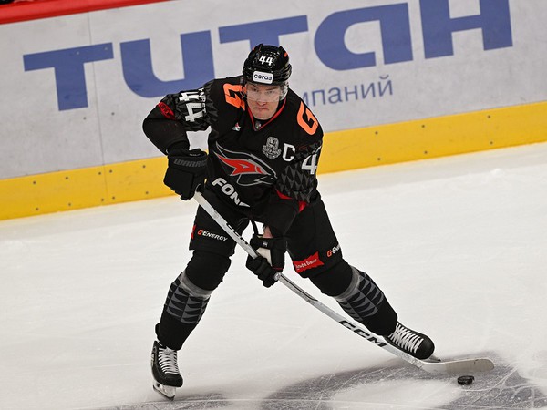 Дамир Шарипзянов стал рекордсменом «Авангарда» по количеству игр в плей-офф КХЛ