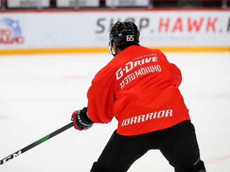 Первая тренировка Наиля Якупова в «Авангарде»