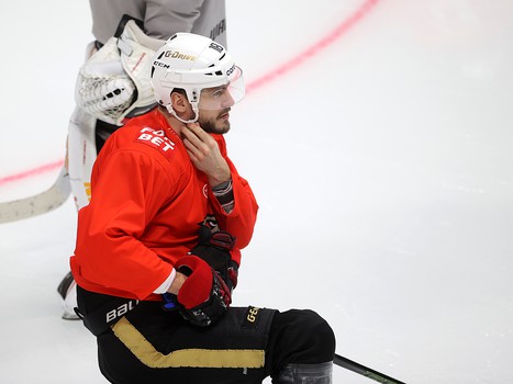 Тренировка «Авангарда» перед матчем в Уфе