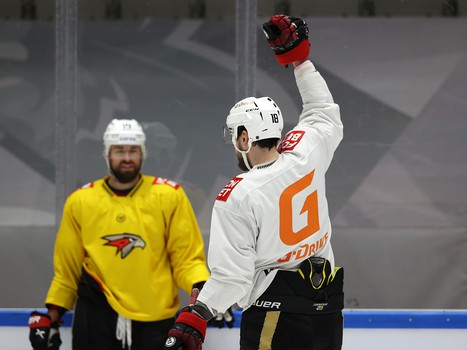 Раскатка «Авангарда» перед матчем в Хабаровске