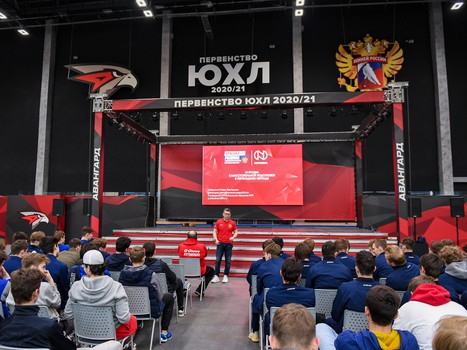 Заключительный день финала Первенства ЮХЛ в Омске