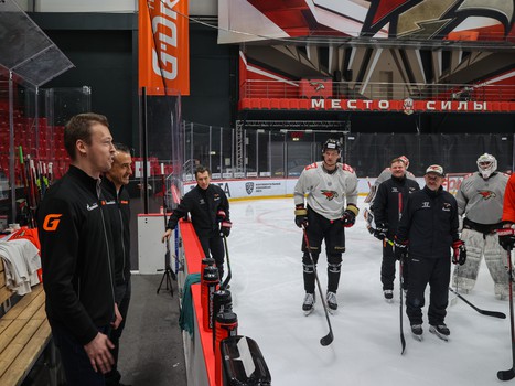 Даниил Квят на тренировке «Авангарда»