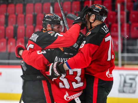 Первая официальная игра на G-Drive Арене: «Омские Ястребы» – «Сибирские Снайперы»