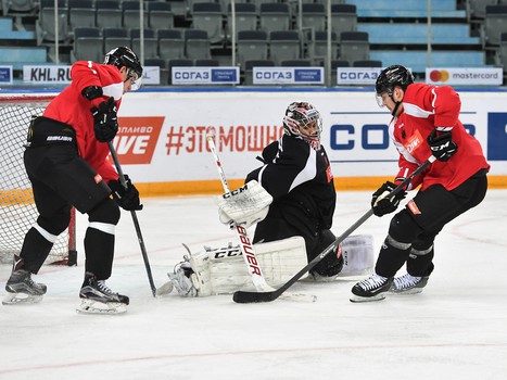 Раскатка "Авангарда" перед матчем с "Медвешчаком"