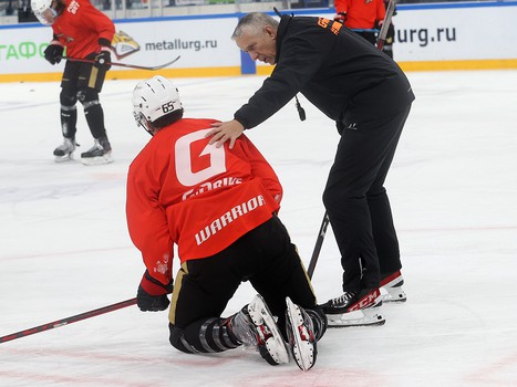 Тренировка «Авангарда» перед матчем в Магнитогорске