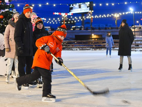 Городской каток на Бударина