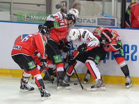 19.10.2013 "Металлург" (Нк) - "Авангард"