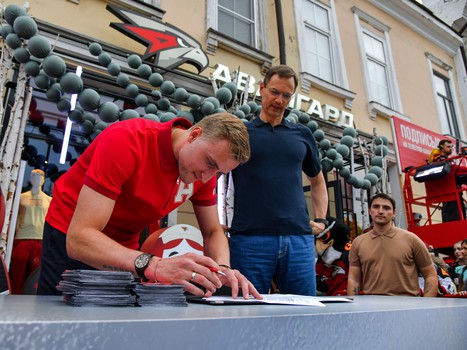 Александр Волков на вечеринке Буэнос Летос