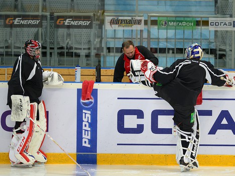 Раскатка "Авангарда" перед матчем с "Нефтехимиком" 1 ноября 2013