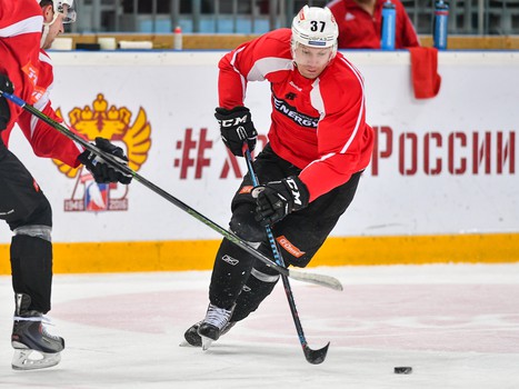 "Авангард" провел тренировку перед отправлением в Тольятти и Нижнекамск