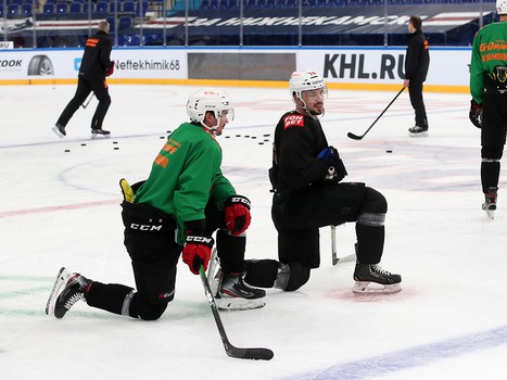 Раскатка «Авангарда» перед выездным матчем с «Нефтехимиком»