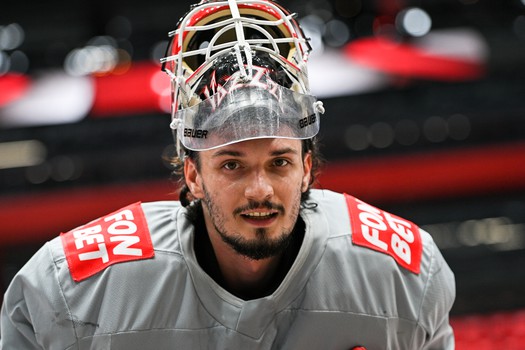 Первая ледовая тренировка «Авангарда»