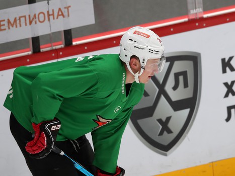 «Авангард» возобновил тренировки. Первое занятие по катанию