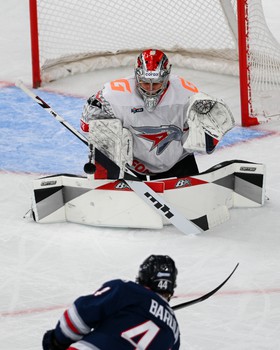 25.11.2025. «Нефтехимик» - «Авангард» 6:5