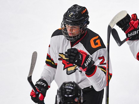 Заключительный день финала Первенства ЮХЛ в Омске