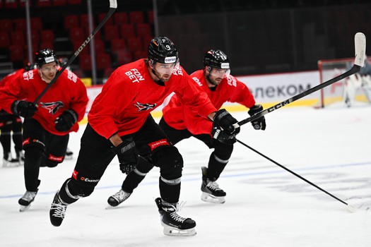 Тренировка «Авангарда» перед первым матчем серии с «Нефтехимиком»