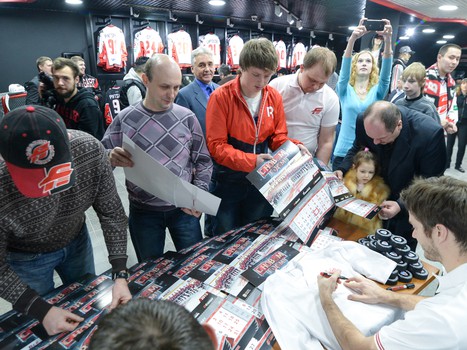 Открытие фан-магазина ХК "Авангард" в "Арене Омск"