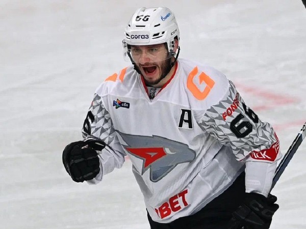 Семён Чистяков обошёл Сергея Коробкина