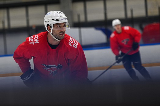 Тренировка «Авангарда» в Хоккейной Академии