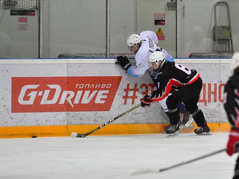 "Авангард"-2001 вышел в финал Первенства России