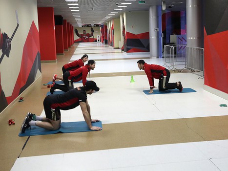 Раскатка «Авангарда» перед матчем с «Нефтехимиком»