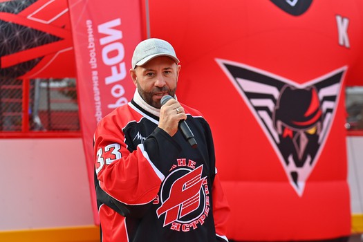 Открытие хоккейной коробки имени Максима Сушинского