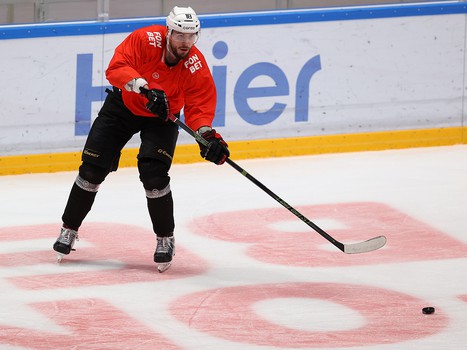 Тренировка «Авангарда» перед матчем во Владивостоке