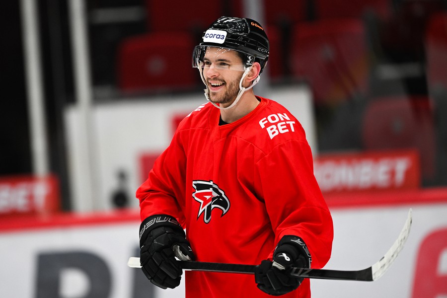 Тренировка «Авангарда» перед первым матчем серии с ЦСКА