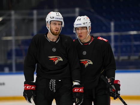 Тренировка «Авангарда» перед матчем в Новосибирске