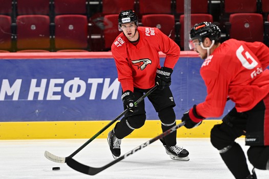 Первая ледовая тренировка «Авангарда»