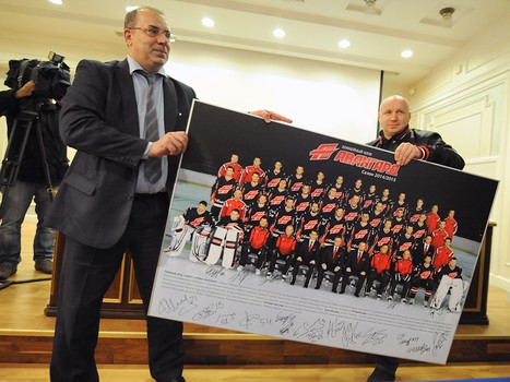 "Авангард" побывал с экскурсией на омском нефтезаводе