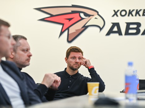 Андрей Аршавин побывал в Академии «Авангарда»