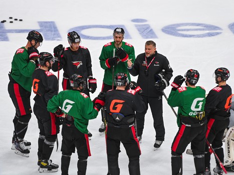 Раскатка «Авангарда» перед домашним матчем с «Сибирью»