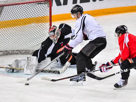 Раскатка "Авангарда" перед матчем с "Северсталью"