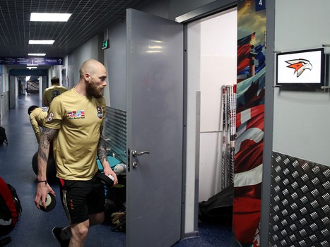 Тренировка «Авангарда» перед стартом финала Кубка Гагарина