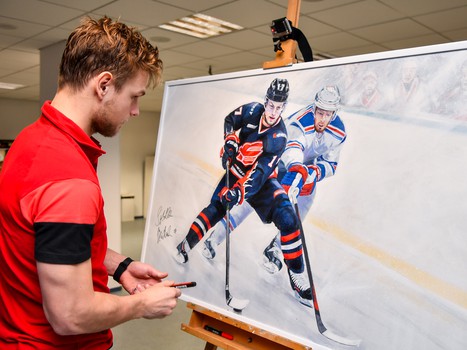 "Авангардное" искусство! С игроков омской хоккейной команды написали картины