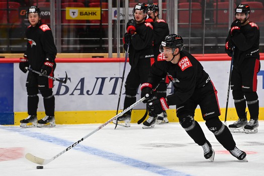 Тренировка «Авангарда» перед матчем с «Адмиралом»