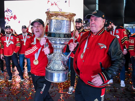 «Авангард» привёз Кубок Гагарина в Омск!