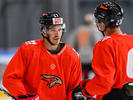 Тренировка «Авангарда» перед отправлением на турнир в Сочи