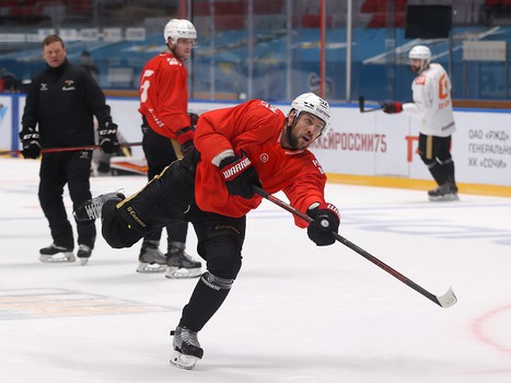 Раскатка «Авангарда» перед матчем в Сочи